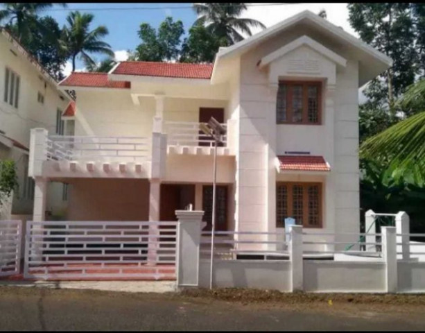 4 Bhk House For Sale In Kalamassery Ernakulam Housefind