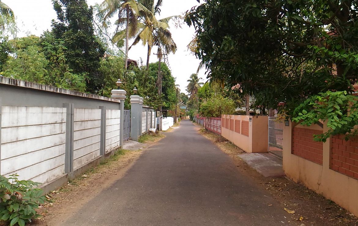 Residential land for sale in Thrissur town Punkunnam