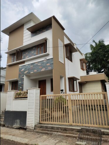 New house for sale Cheroor Thrissur | housefind